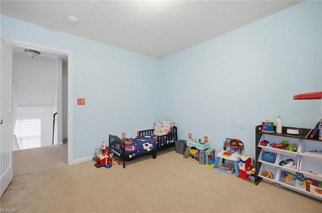 5521 Sadie LN, Virginia Beach, VA 23462