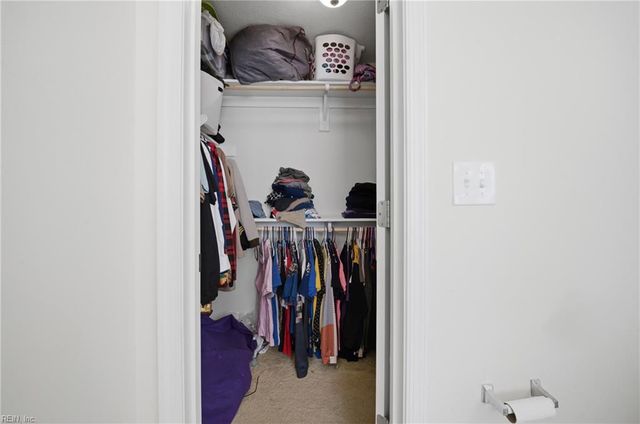 5521 Sadie LN, Virginia Beach, VA 23462