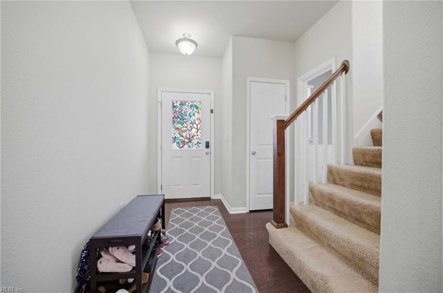 5521 Sadie LN, Virginia Beach, VA 23462