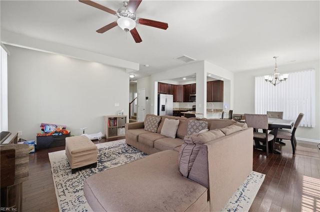 5521 Sadie LN, Virginia Beach, VA 23462