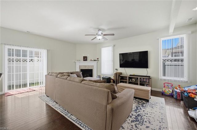 5521 Sadie LN, Virginia Beach, VA 23462