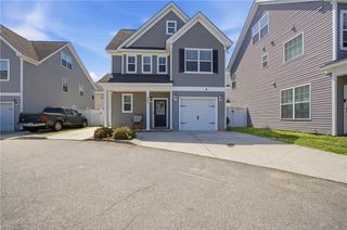 5521 Sadie LN, Virginia Beach, VA 23462