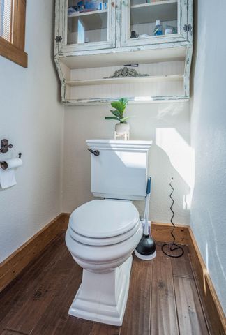 4728 Coopers Hawk Road, Klamath Falls, OR 97601