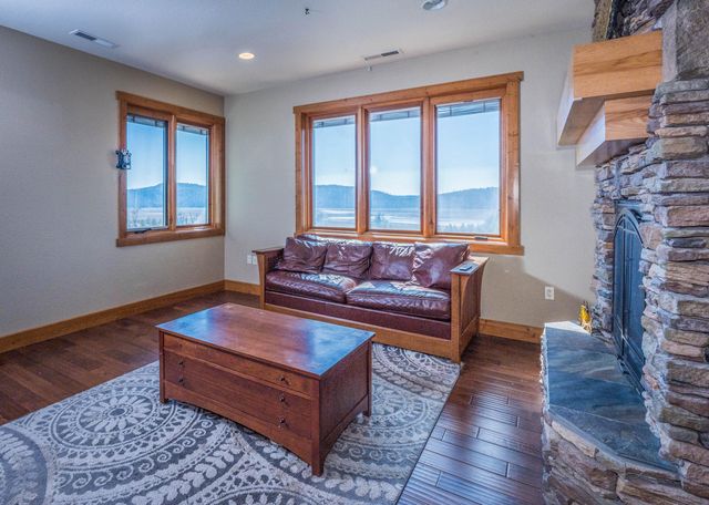 4728 Coopers Hawk Road, Klamath Falls, OR 97601