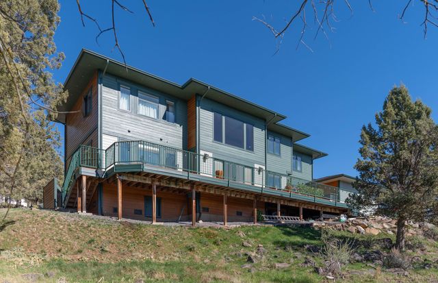 4728 Coopers Hawk Road, Klamath Falls, OR 97601