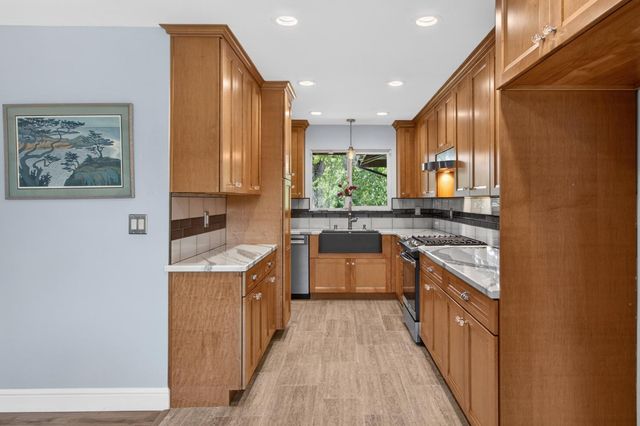 6187 Del Oro Rd, Granite Bay, CA 95746