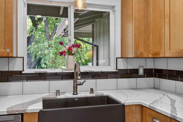 6187 Del Oro Rd, Granite Bay, CA 95746