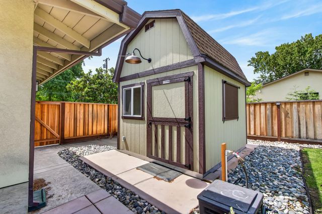 6187 Del Oro Rd, Granite Bay, CA 95746