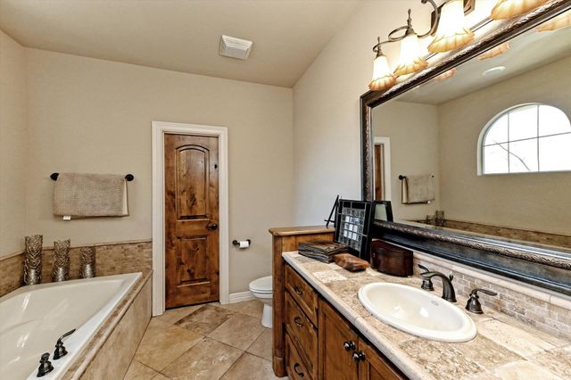 15705 Wildwood TRL A, Austin, TX 78734