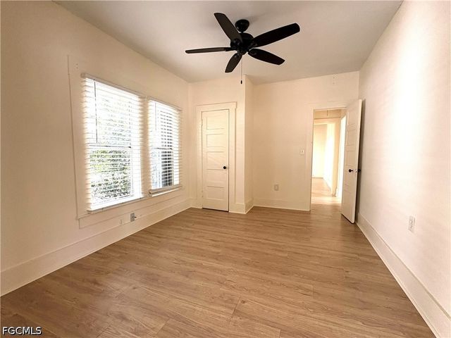2156 Victoria AVE, Fort Myers, FL 33901