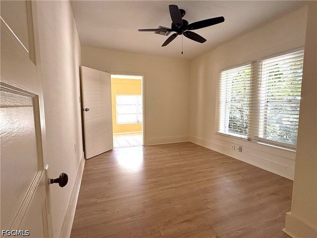 2156 Victoria AVE, Fort Myers, FL 33901
