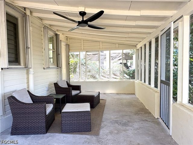 2156 Victoria AVE, Fort Myers, FL 33901