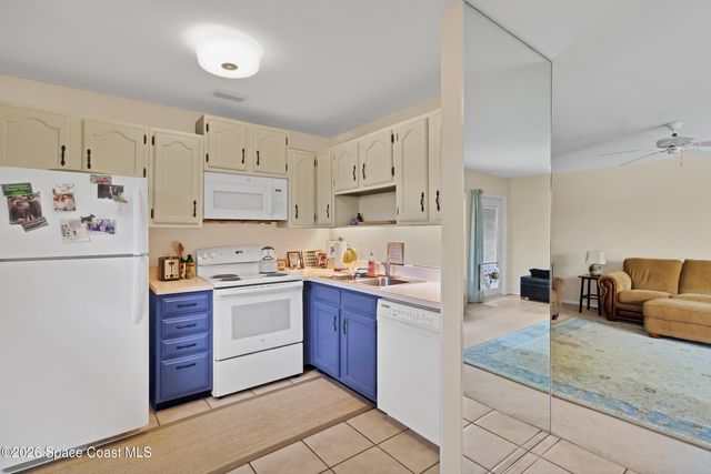 40 Vista Gardens Trail 202, Vero Beach, FL 32962