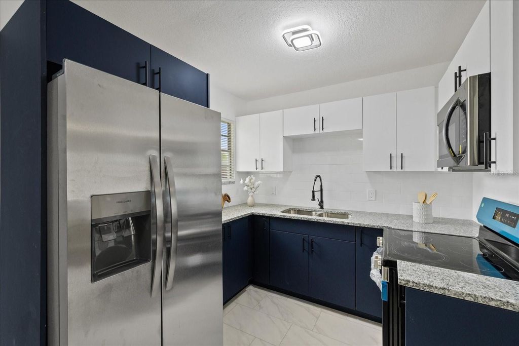 Image 22 of property listing at 8303 BAHIA AVENUE, Tampa, FL 33619