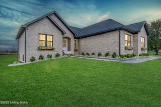 294 Riverchase Dr, Mt Washington, KY 40047