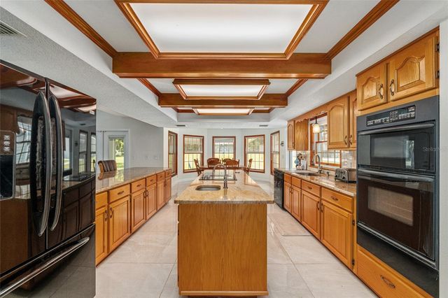 15725 SE 36TH AVENUE, Summerfield, FL 34491