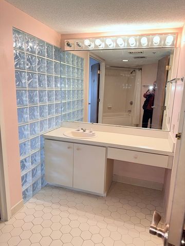 200 Burkhall St 502, Weymouth, MA 02190