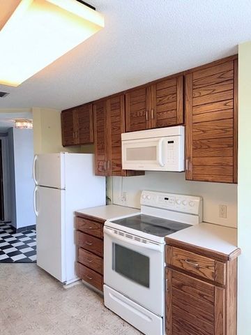 200 Burkhall St 502, Weymouth, MA 02190