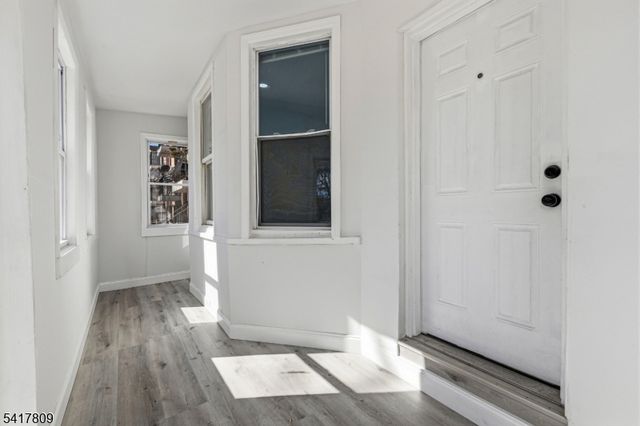 77 S Munn Ave, Newark City, NJ 07106