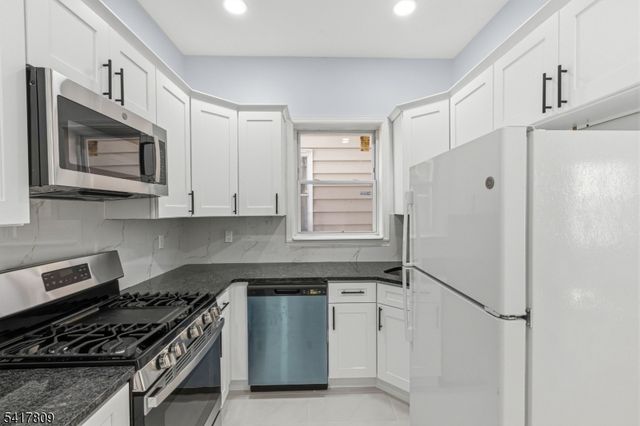 77 S Munn Ave, Newark City, NJ 07106