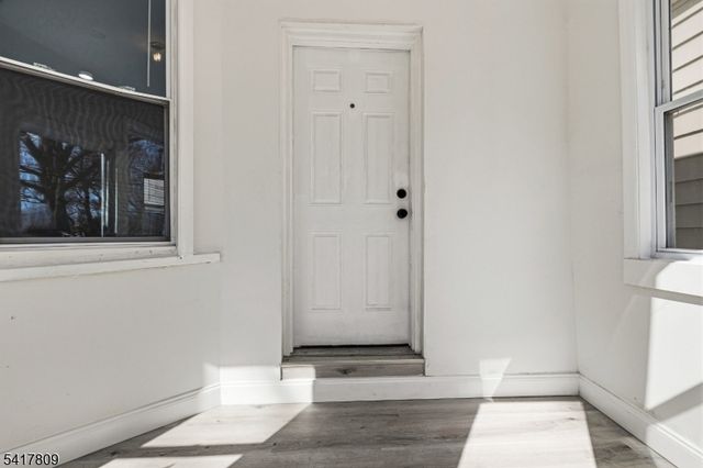 77 S Munn Ave, Newark City, NJ 07106