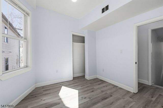 77 S Munn Ave, Newark City, NJ 07106