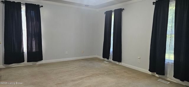 9031 Lakewood Dr, Louisville, KY 40272