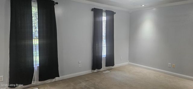 9031 Lakewood Dr, Louisville, KY 40272