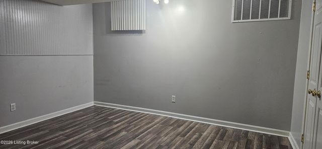 9031 Lakewood Dr, Louisville, KY 40272