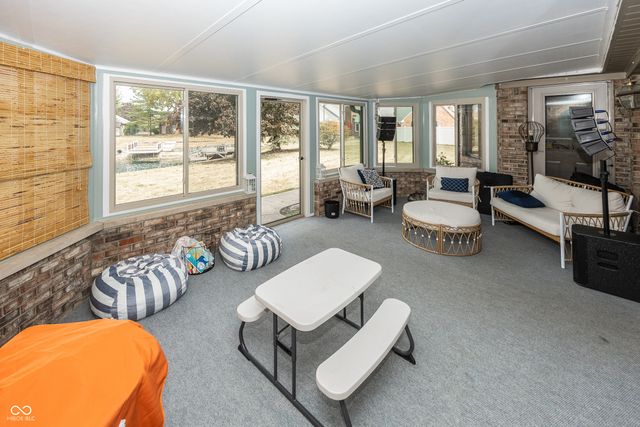 28 Patriot Court, Greenfield, IN 46140