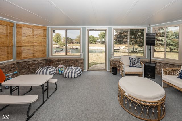 28 Patriot Court, Greenfield, IN 46140