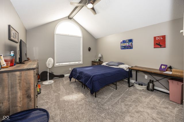 28 Patriot Court, Greenfield, IN 46140