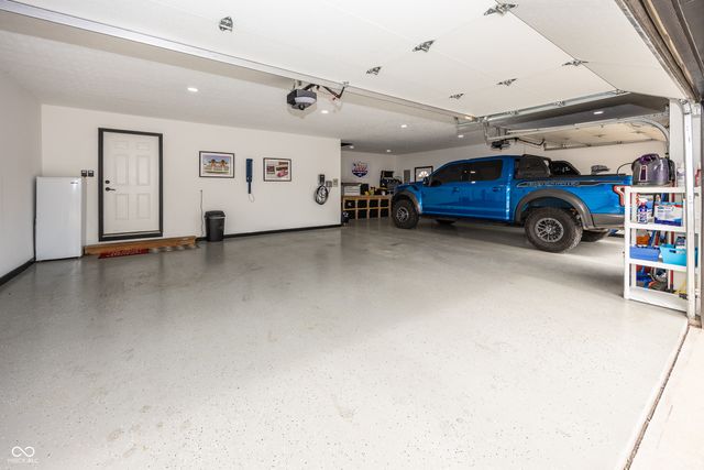 28 Patriot Court, Greenfield, IN 46140