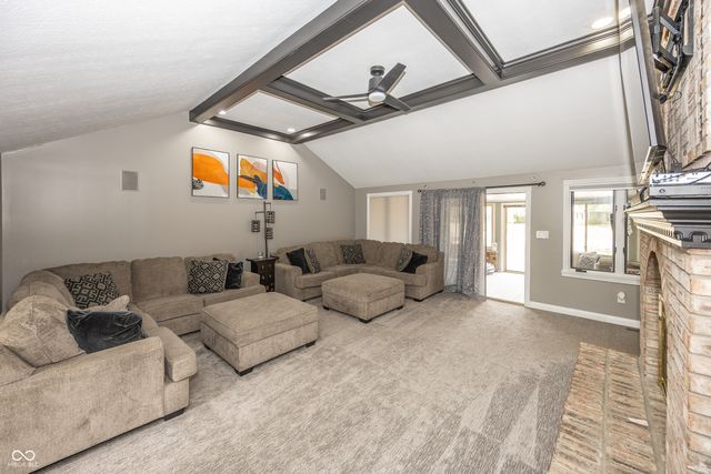 28 Patriot Court, Greenfield, IN 46140