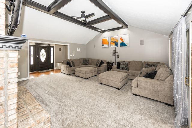 28 Patriot Court, Greenfield, IN 46140