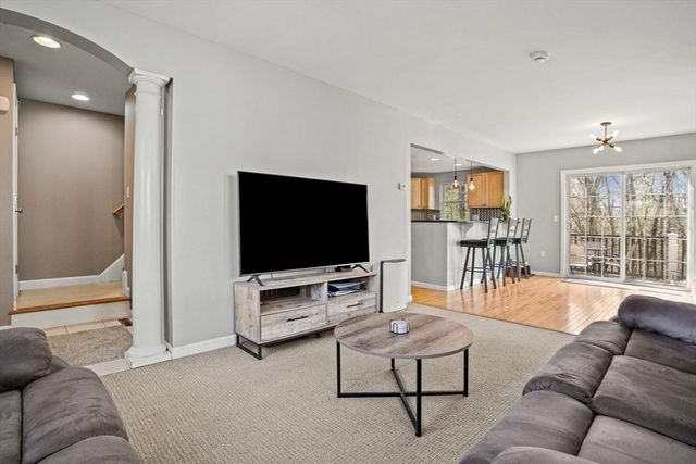 30 Turtle Brook Rd 30, Canton, MA 02021