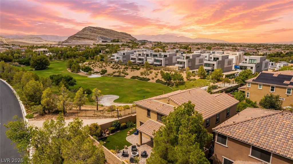 3939 Catlyn Woods Avenue, Las Vegas, NV 89141 — exterior