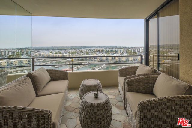 4267 Marina City 908, Marina Del Rey, CA 90292