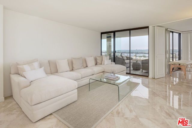 4267 Marina City 908, Marina Del Rey, CA 90292