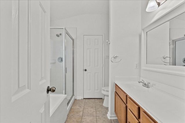 202 Pebble Walk Lane, Dickinson, TX 77539