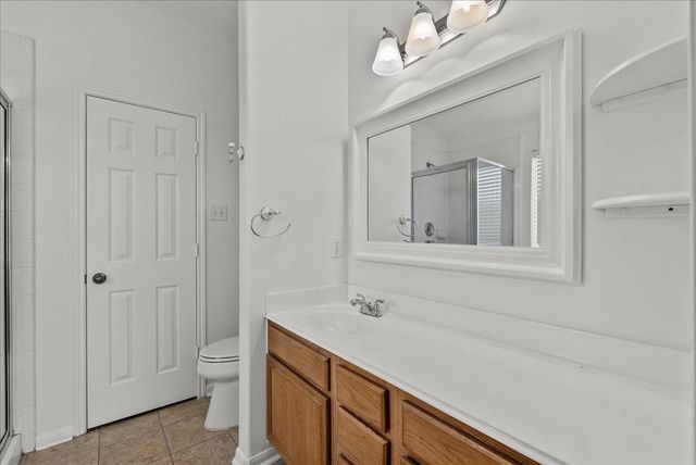 202 Pebble Walk Lane, Dickinson, TX 77539