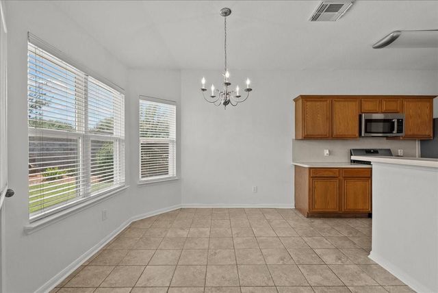 202 Pebble Walk Lane, Dickinson, TX 77539