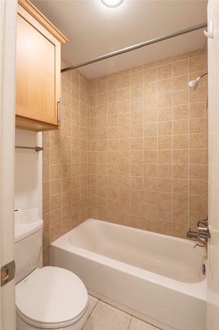 1100 Augusta Drive 76, Houston, TX 77057