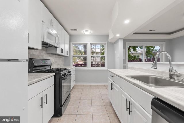 16566 SHERWOOD PL, Woodbridge, VA 22191