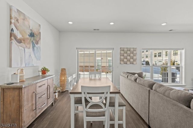 48 Harvest Way, Little Falls Twp., NJ 07424