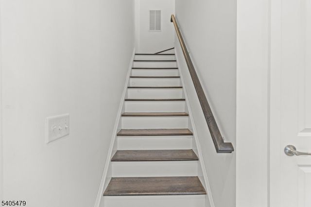 48 Harvest Way, Little Falls Twp., NJ 07424