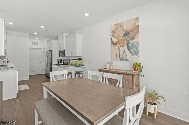 48 Harvest Way, Little Falls Twp., NJ 07424