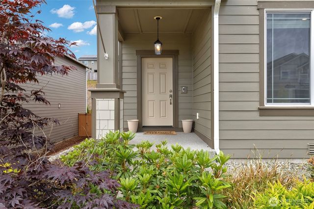 1328 Baker Heights Loop, Bremerton, WA 98312