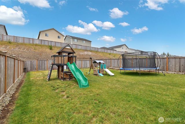 1328 Baker Heights Loop, Bremerton, WA 98312