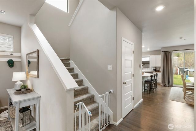 1328 Baker Heights Loop, Bremerton, WA 98312